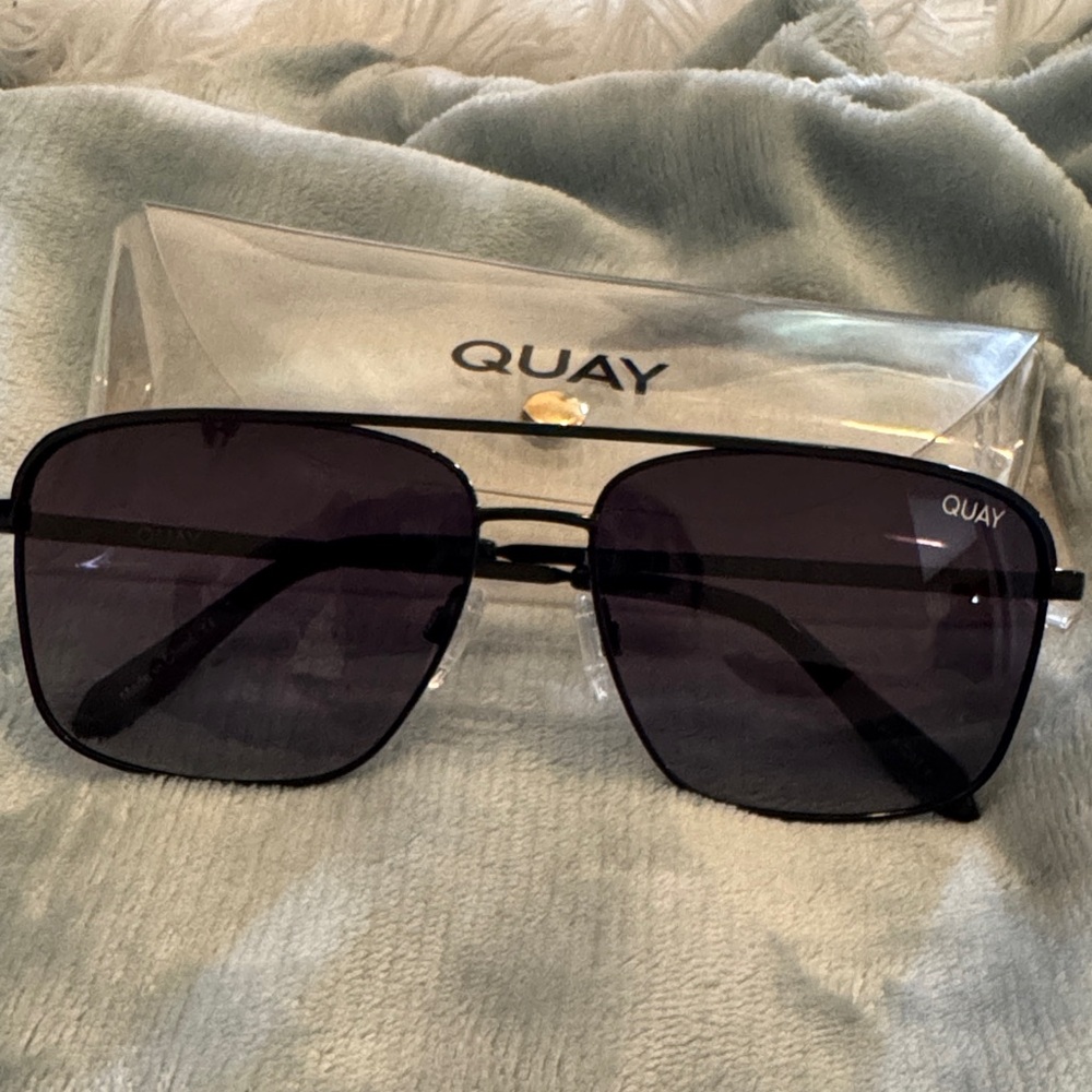 Quay Black Sunglasses Polarized Poster Boy